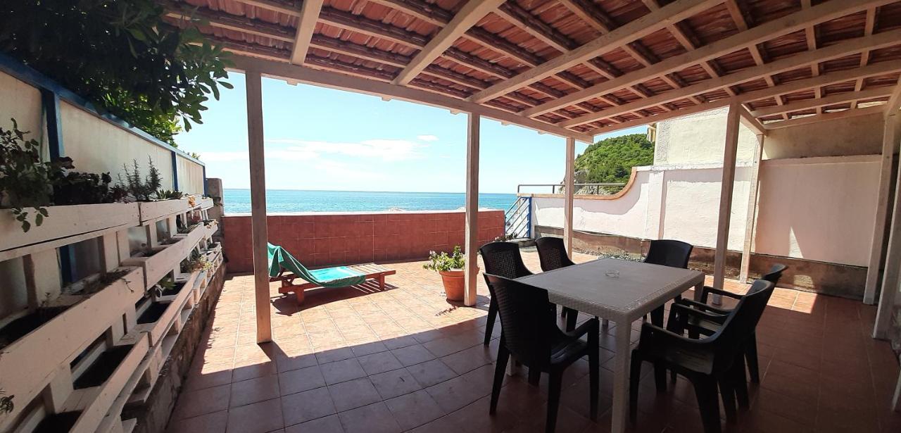 Beach House Buljarica Petrovac ภายนอก รูปภาพ